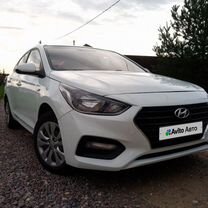 Hyundai Solaris 1.6 AT, 2018, 80 000 км, с пробегом, цена 980 000 руб.