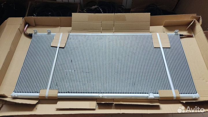 Конденсатор SLX