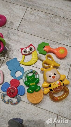 Развивающие игрушки 0+ пакетом