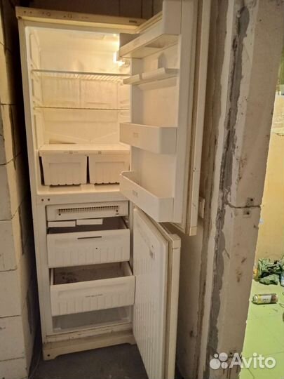 Холодильник бу stinol