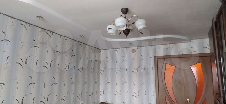 3-к. квартира, 76 м², 2/4 эт.