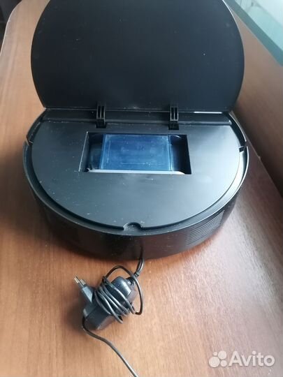 Робот пылесос