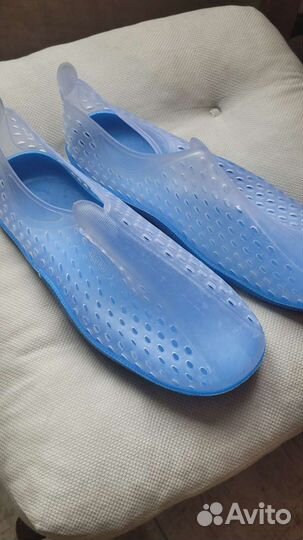 Резиновые тапочки