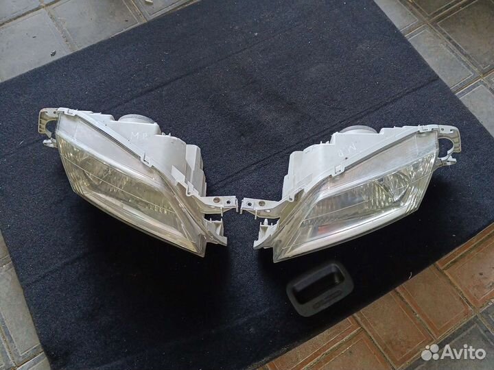 Фары Mazda Premacy