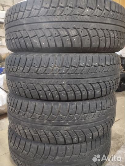 Gislaved Nord Frost 200 215/65 R16 123N