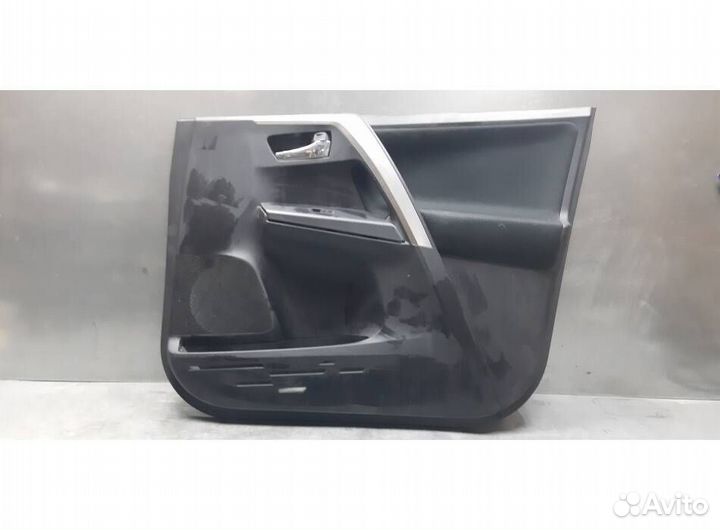 Обшивка двери передняя правая Toyota RAV42013-2018