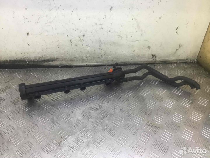 Топливная рампа Volkswagen Golf 06A133317A Akl