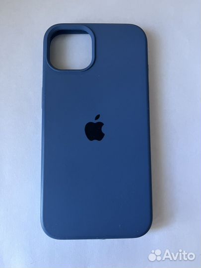 Чехол на iPhone 13