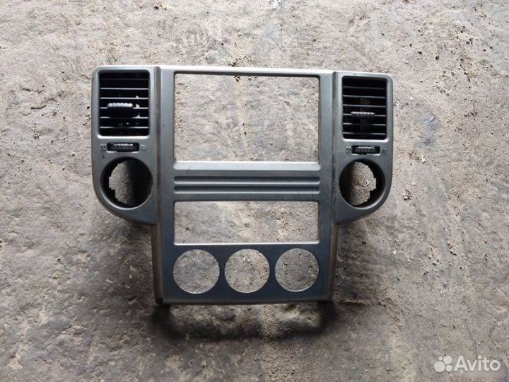 Консоль центральная Nissan X-Trail T30