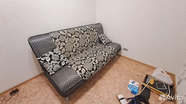 Диван книжка