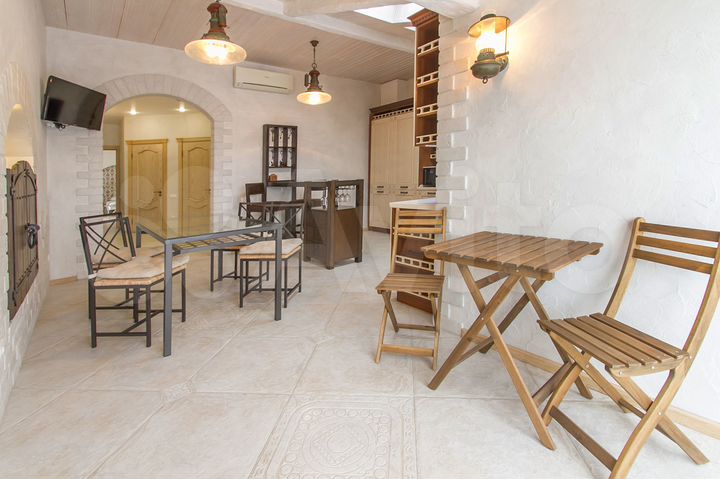 3-к. квартира, 130 м², 6/6 эт.