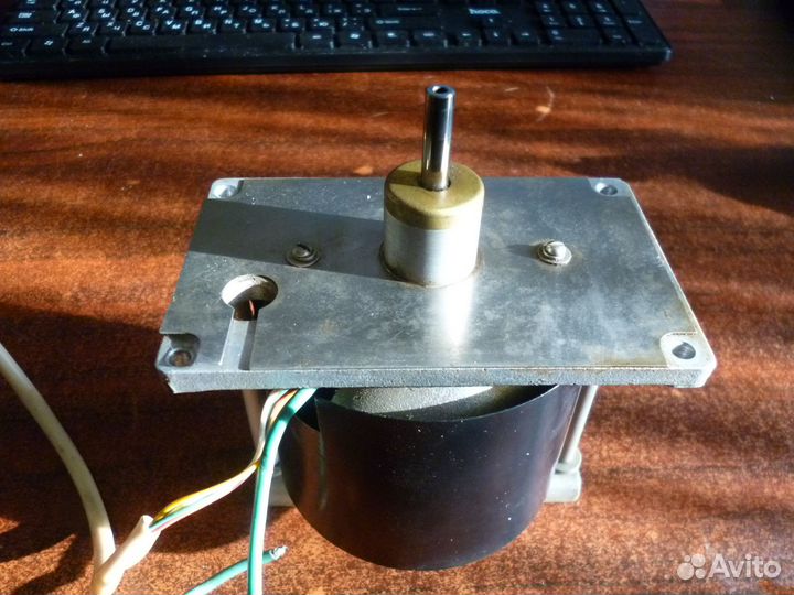 Двигатель тонвала Олимп 004