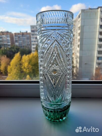Хрустальная ваза