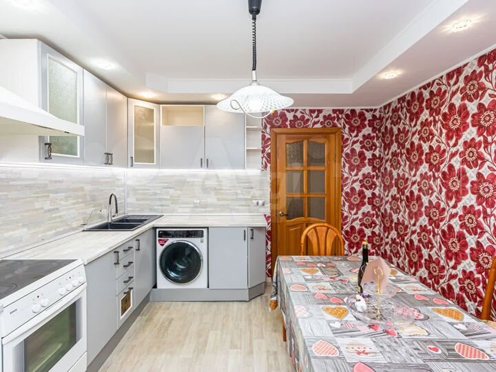 4-к. квартира, 111 м², 6/9 эт.