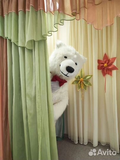 Медведь на праздник,Белый Мишка на праздник