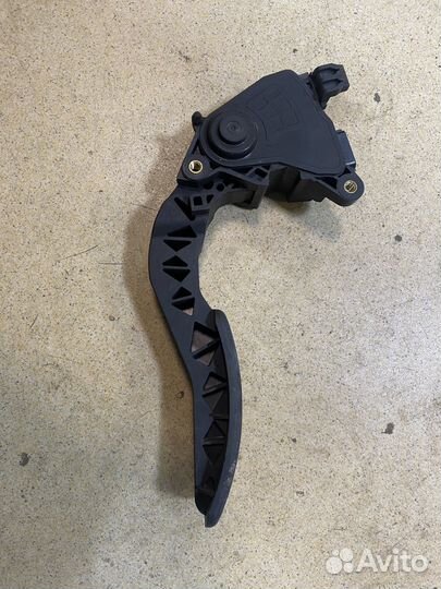 Рено Меган 3 Педаль газа