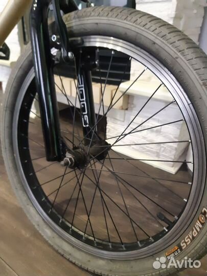 Трюковой велосипед BMX