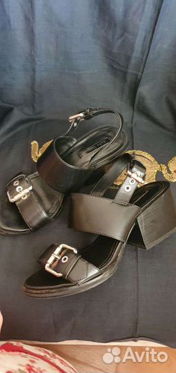 Босоножки Zara 38