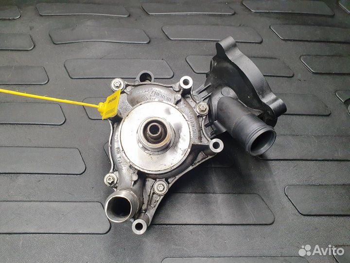 Водяная помпа Audi A8 D4/4H 2012 079121014F