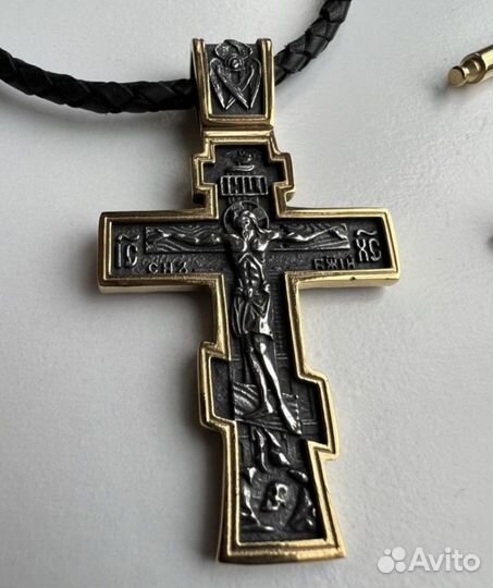 Крест и гайтан