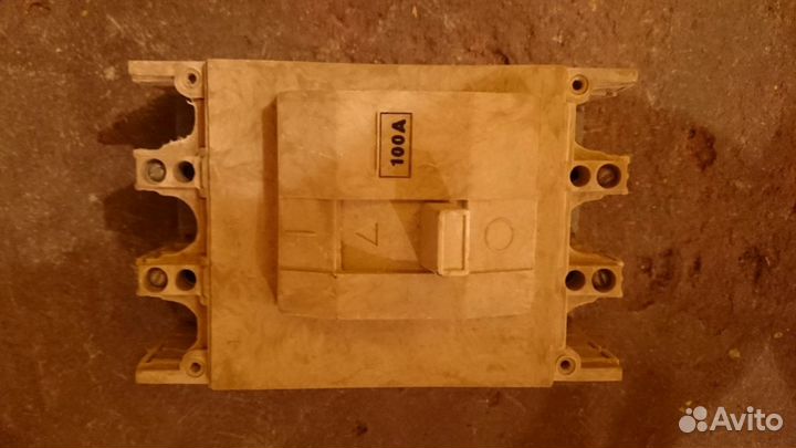 Продам вводной автомат ва 51-35 Iн 100А Uн 660V
