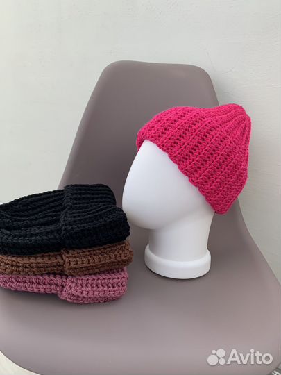 Вязаная шапка Ручная работа