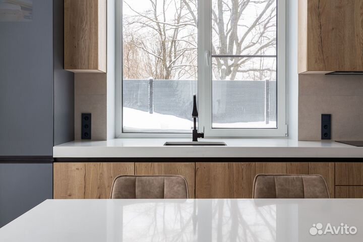 Кухня с островом от прозводителя