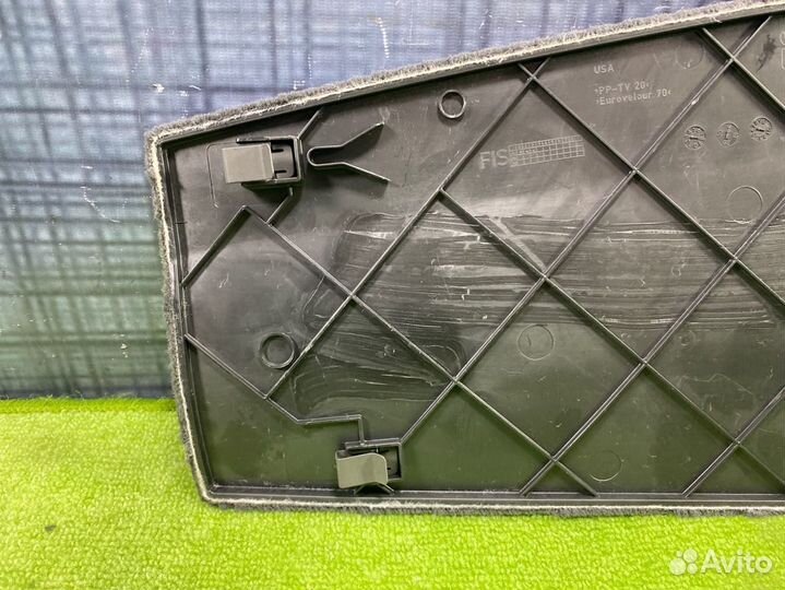 Обшивка салона правая Bmw X5 E70 N52 2007