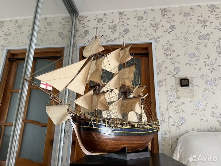 Модель корабля парусник HMS Bounty Баунти