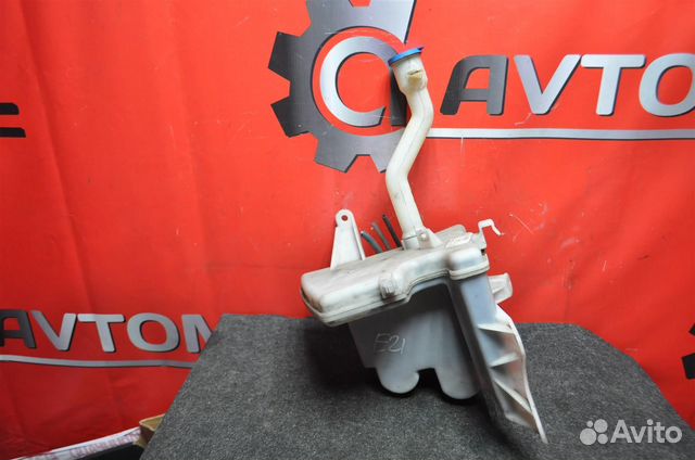 Бачок стеклоомывателя toyota auris ZRE151