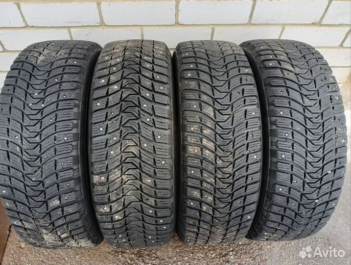 Continental ContiCrossContact LX2 215/65 R16