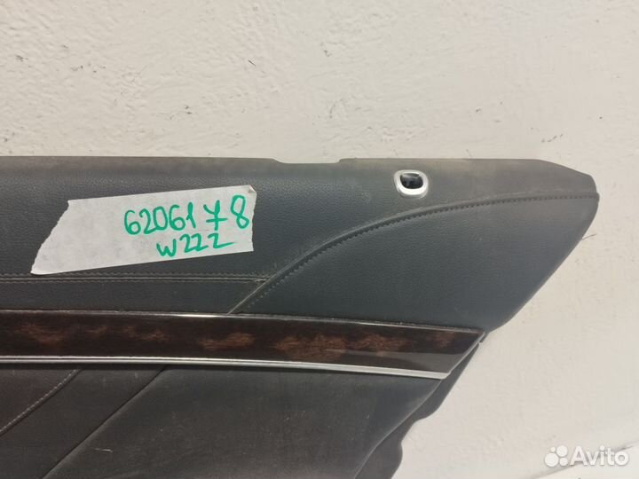 Обшивка (дверная карта) двери задней правой