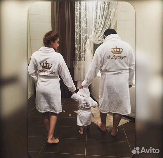 Халаты махровые и велюровые с ручной вышивкой