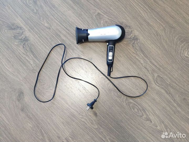 Фен Rowenta Compact Pro Ionic 2200W