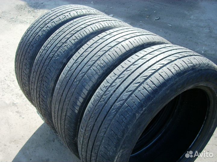 Nexen Roadian 581 235/55 R19 101V