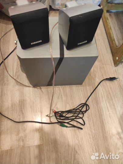 Сабвуфер и колонки