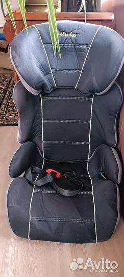 Автомобильное детское кресло от 9 до 36 кг