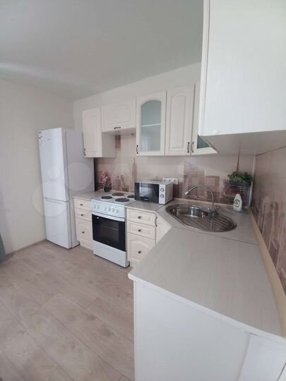 2-к. квартира, 60 м², 12/18 эт.