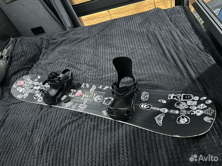 Cноуборд Nidecker Play 156+крепы union STR