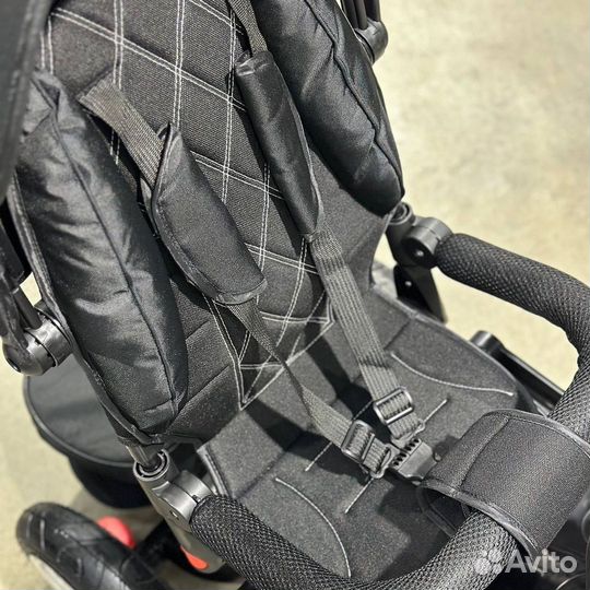 Трехколесный велосипед с родительской ручкой