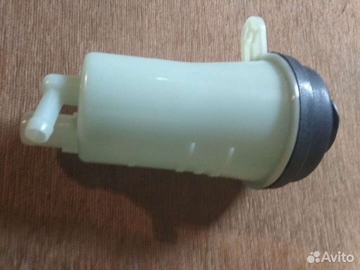 Бачок гидроусилителя руля на Форд фокус 2-3