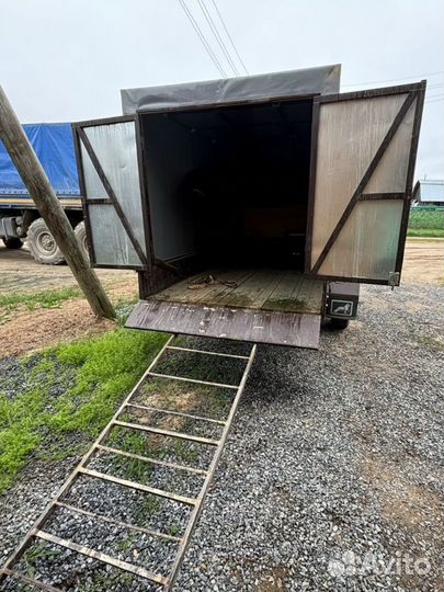 Прицеп легковой