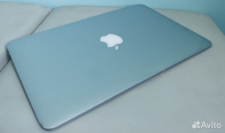 Macbook air 11 core i5
