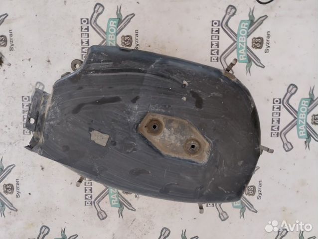 Корпус воздушного фильтра Nissan Primera P10