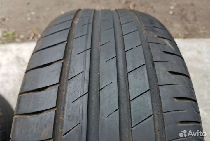 Goodyear Altimax Nordic 215/55 R17