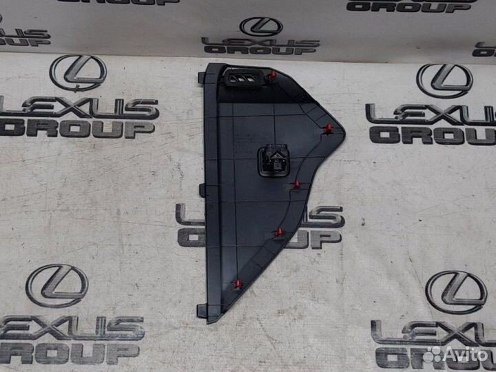 Накладка торпеды прав. перед. Toyota RAV4