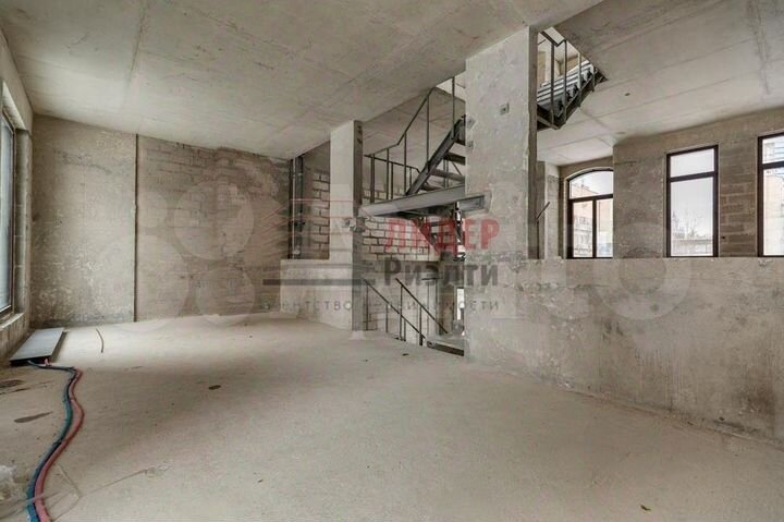 6-к. квартира, 385 м², 1/3 эт.