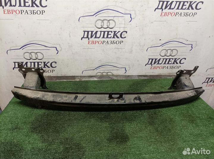 Усилитель переднего бампера VW Jetta 2005-2011