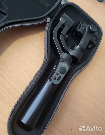 Аренда стабилизатора для смартфона Zhiyun Smooth Q