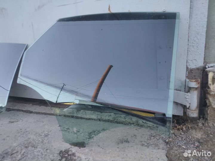 Стекло двери задней правой mondeo 4